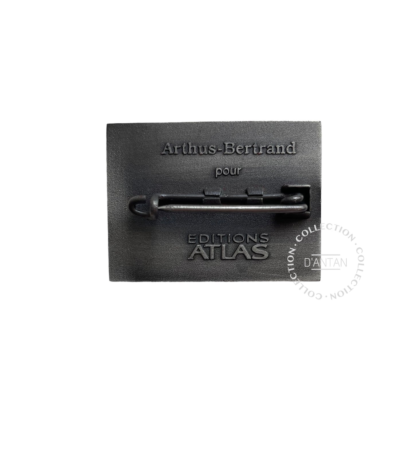 Insigne/Badge/Pucelle Militaire Français 2 ème REI Régiment Étranger d’Infanterie Arthus Bertrand Édition Atlas.