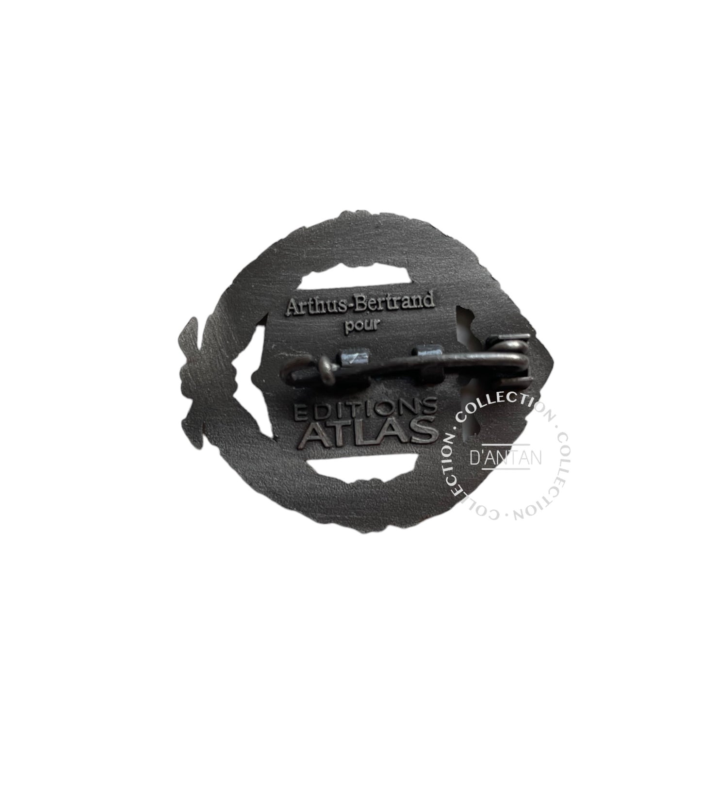 Insigne/Badge/Pucelle Militaire Français 1 er REC Régiment Étranger de Cavalerie « 1635 - 1921 Honneur Fidélité Pluribus Impar » Arthus Bertrand Édition Atlas.