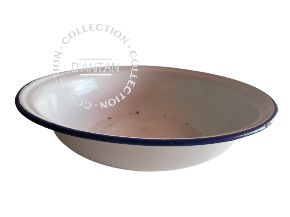 Plat à barbe / Bassine de toilette ancienne en émail blanc & bleu - Décoration Plat à barbe / Bassine de toilette ancienne en émail blanc & bleu - Décoration