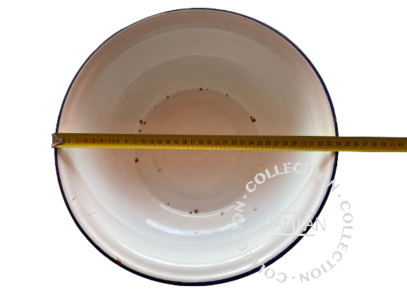 White and Blue Enameled Basin Diameter 34cm