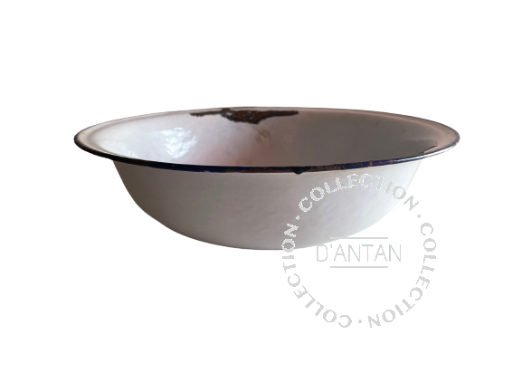 White and Blue Enameled Basin Diameter 28.5cm