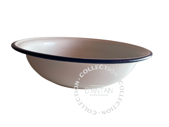 White and Blue Enameled Basin Diameter 28cm