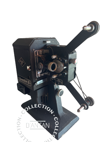 Projecteur vintage Agfa Movector 8 (années 50/60) (D'occasion) à Plan-les-Ouates pour CHF 150 – retrait uniquement | Acheter sur